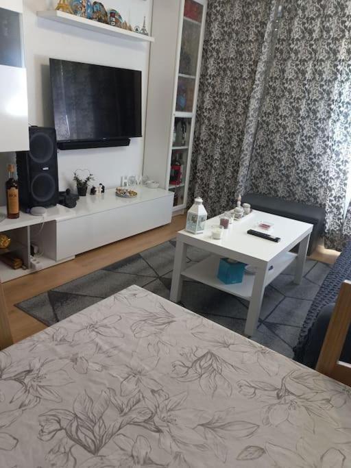 “Apartamento Moderno Y Acogedor Madrid Esterno foto